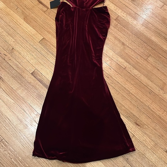 Retrofête GIADA VELVET DRESS New Burgundy - Picture 12 of 14